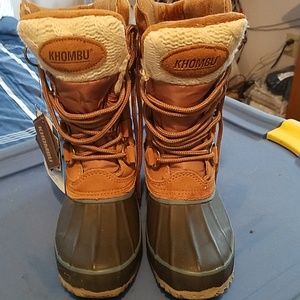 Khumbu duck boots